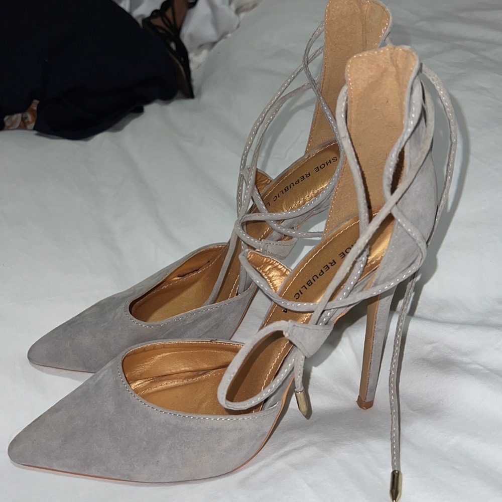 Shoe republic grey tie up heels